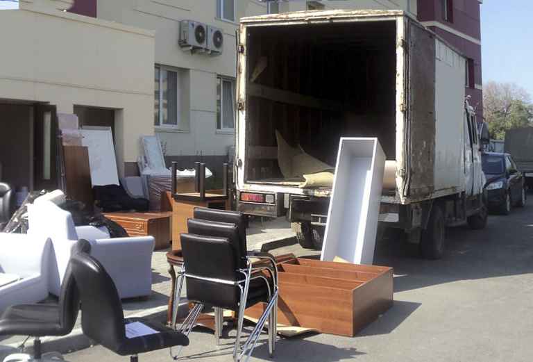 Заказ грузового автомобиля для отправки личныx вещей : Коробки из Нижневартовска в Белгород