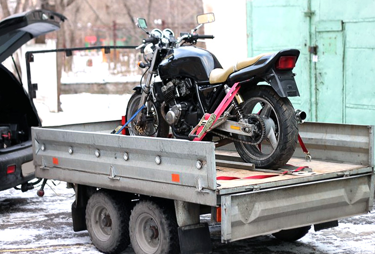 Мотоэвакуатор для мотоцикла  из Москвы в Нягань